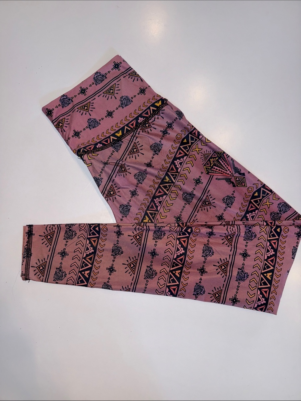 teeki Pink Aztec-Style women’s ' Stretch Leggings